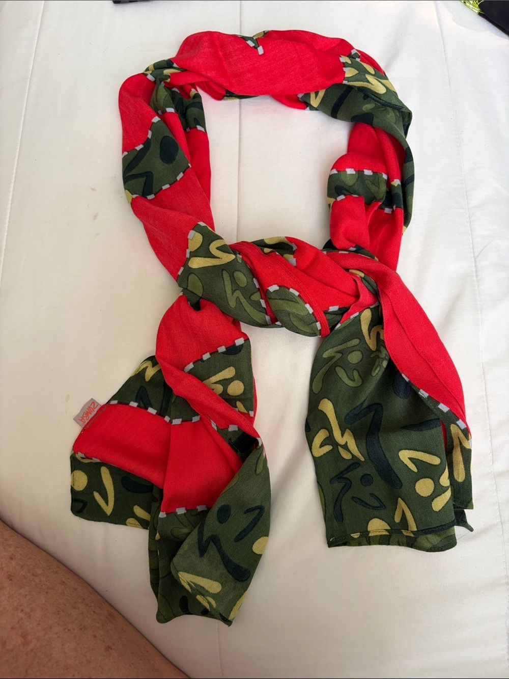 ZUMBA SCARF Red & Green Patterned Women's Scarf